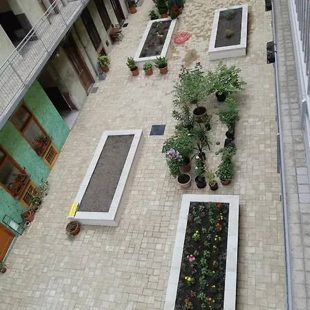 Csengery Street Apartment